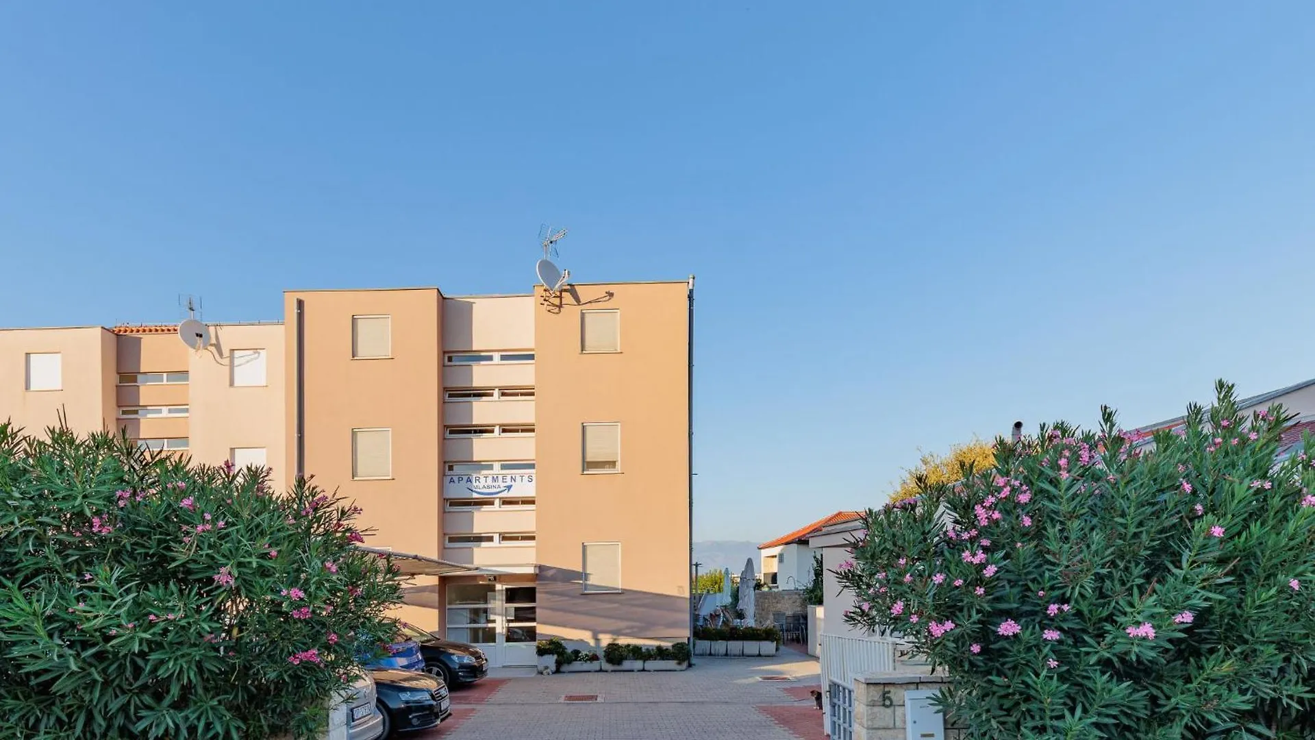Apartment Mlasina.5 Nin